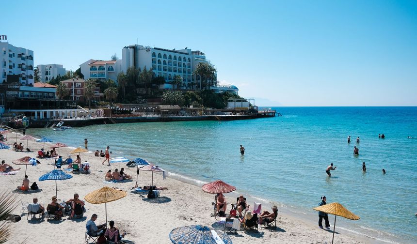 Alanya'da durgunluk sinyali! Eski Bakan Yücel: 'Destek paketleri turizmin sorununa çözüm değil'