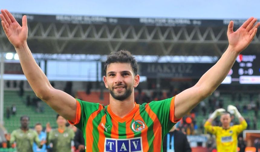 Alanyaspor’da flaş ayrılık: Ümit Akdağ Beşiktaş yolunda