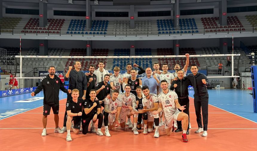 Alanya Belediyespor’dan Kupa Voley’de müthiş geri dönüş! 2-0’dan 3-2 kazandı
