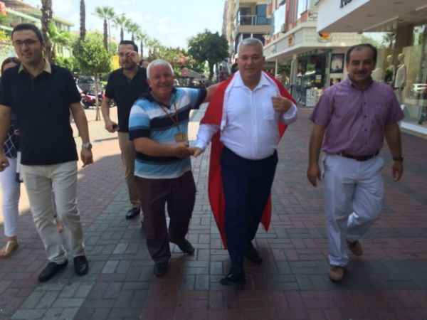 Dönüşü muhteşem oldu