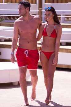 Jamie Reed  Jade Lewis çiftinin İspanya tatili