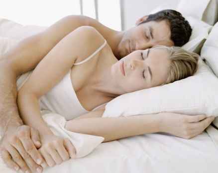 Erkekler kadınlarda ilk neye bakıyor?