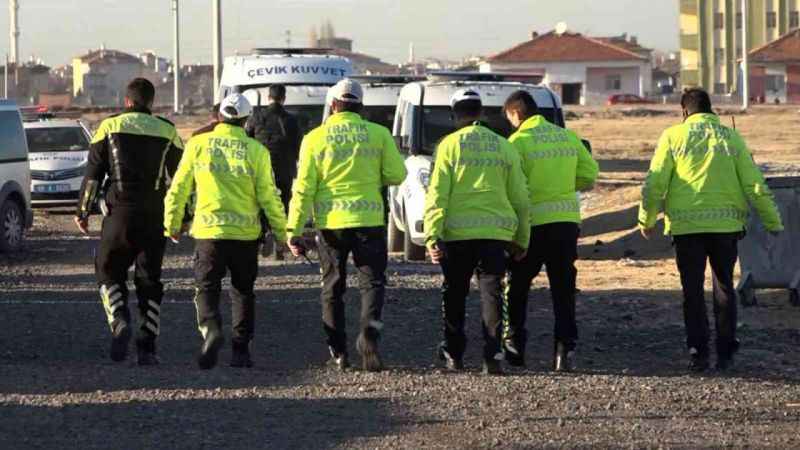 Köpek yumurtaları yedi, tüfek, taş ve sopalar konuştu! 3 yaralı