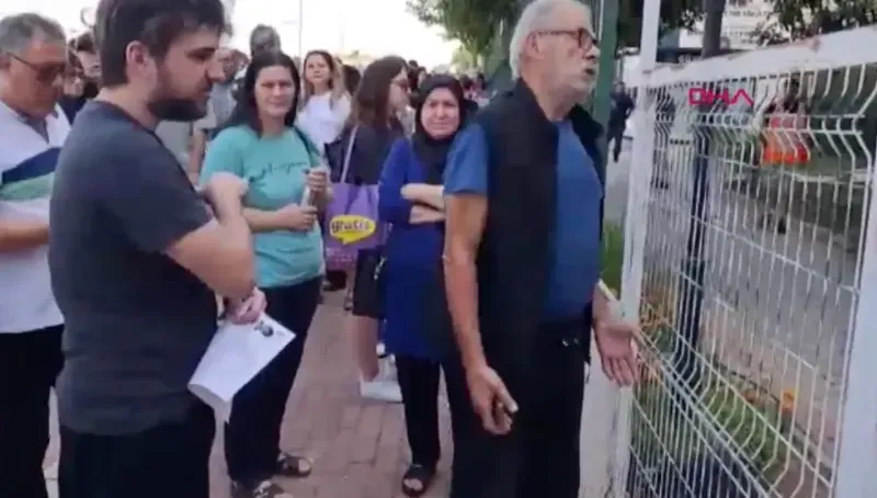 Antalya'da babası oğlunun sınava alınması için ısrar etti; oğlu 'boşver' dedi