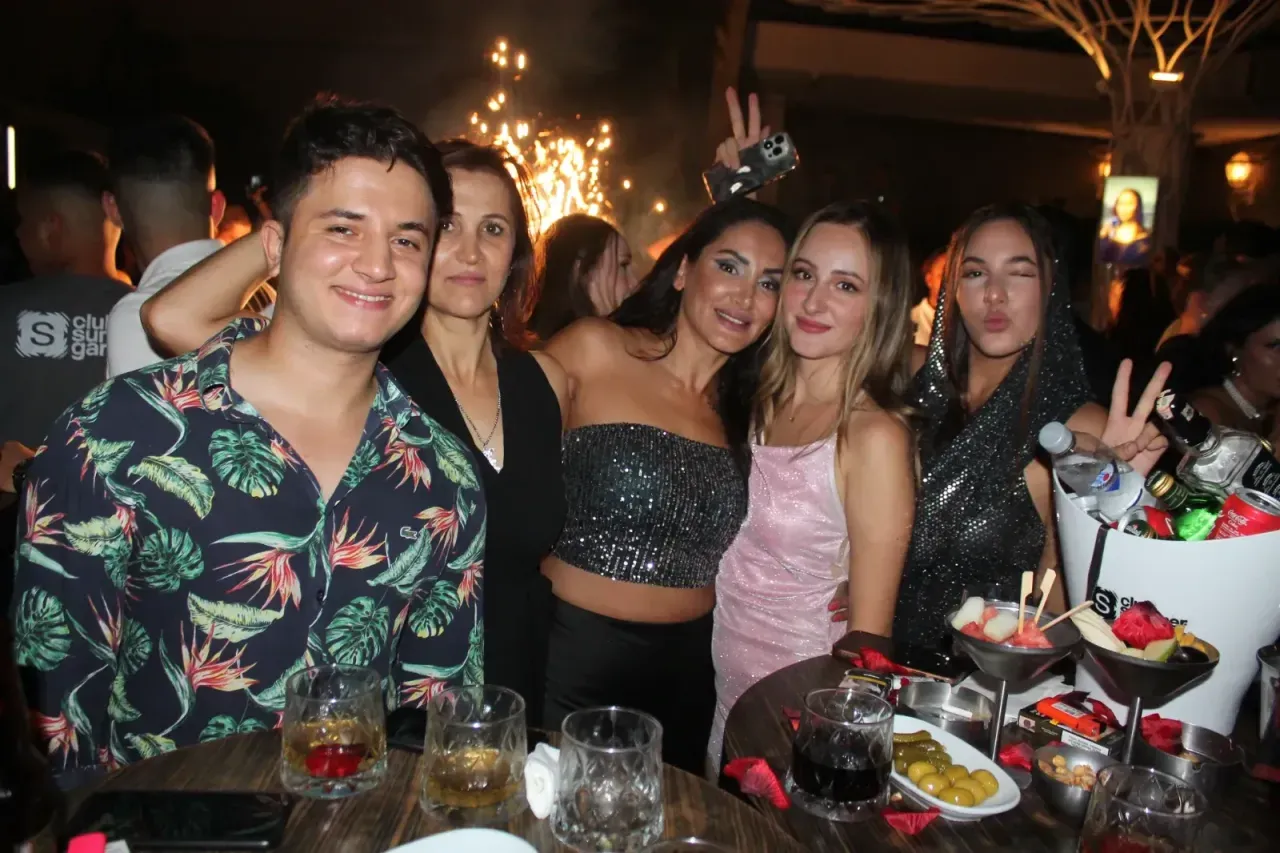 Alanya'da yazın son ritimleri