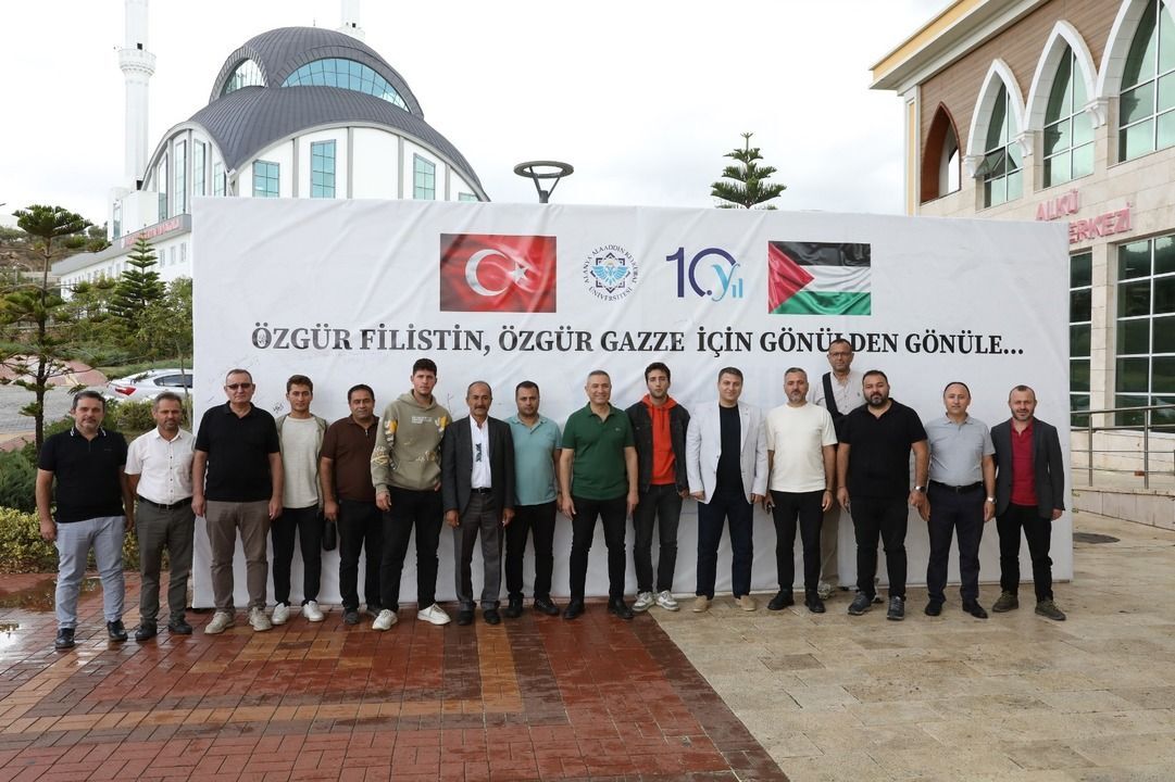 ALKÜ'de Gazze için imza kampanyası devam ediyor