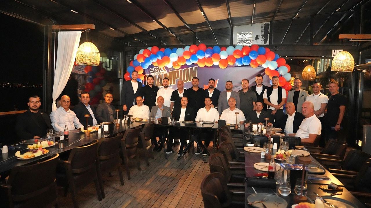 Alanya'nın şık mekanı Kolcuoğlu'nda şampiyon daveti