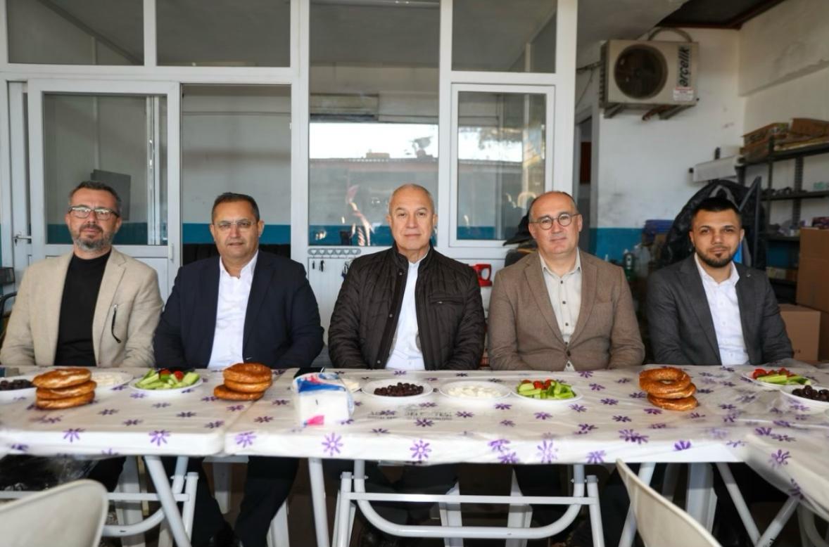 Alanya Belediye Başkanı Osman Tarık Özçelik ve belediye başkan yardımcıları