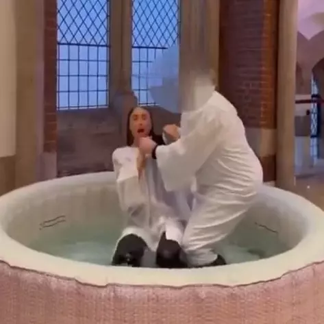 12 Saatte 1113 Erkekle Birlikte Olmustu Son 19418549 4062 M