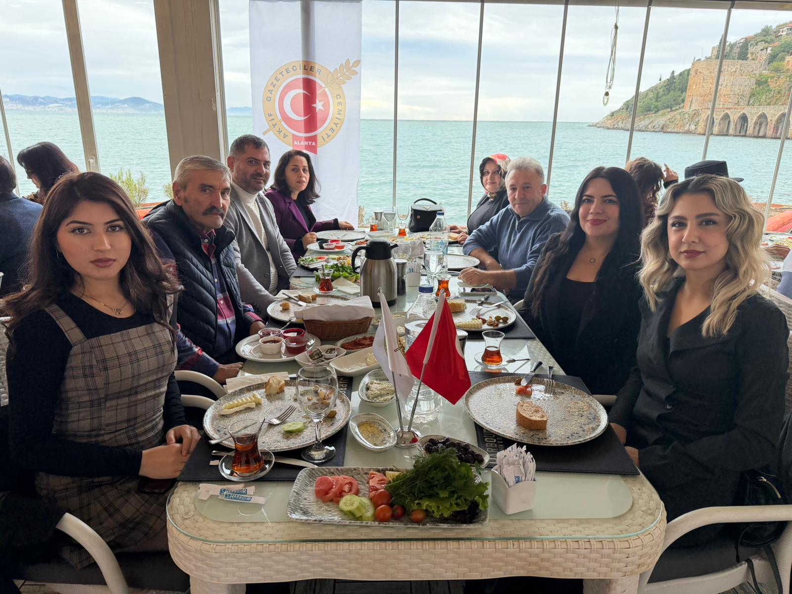 347168E5 7F02 4387 9D02 E72Ff476A223