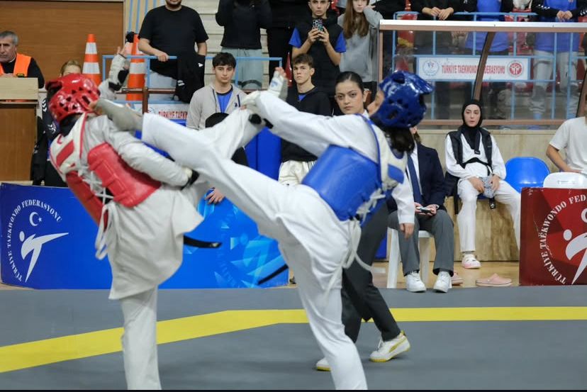 5Acad380 8C6C 4Dd5 80Eb Ad459F851414