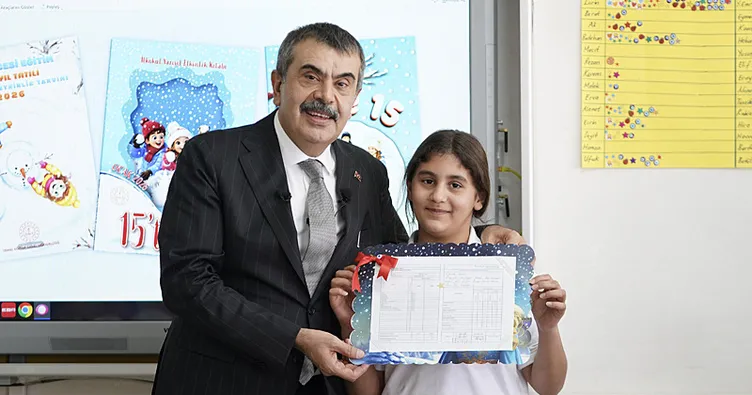 752X395 Bakan Yusuf Tekinden Chpnin Karnelerden Ataturk Fotografi Kaldirildi Iddialasina Sert Yanit Muhalefeti Kiniyor 1768555455839-1