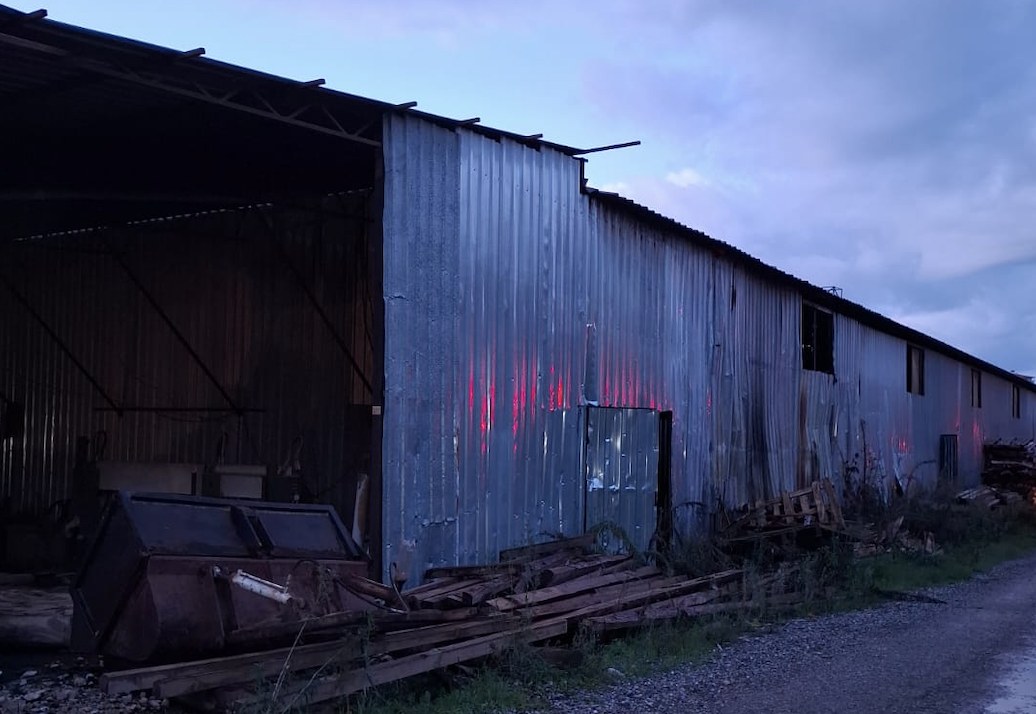 Alanya'da palet fabrikasında yangın çıktı