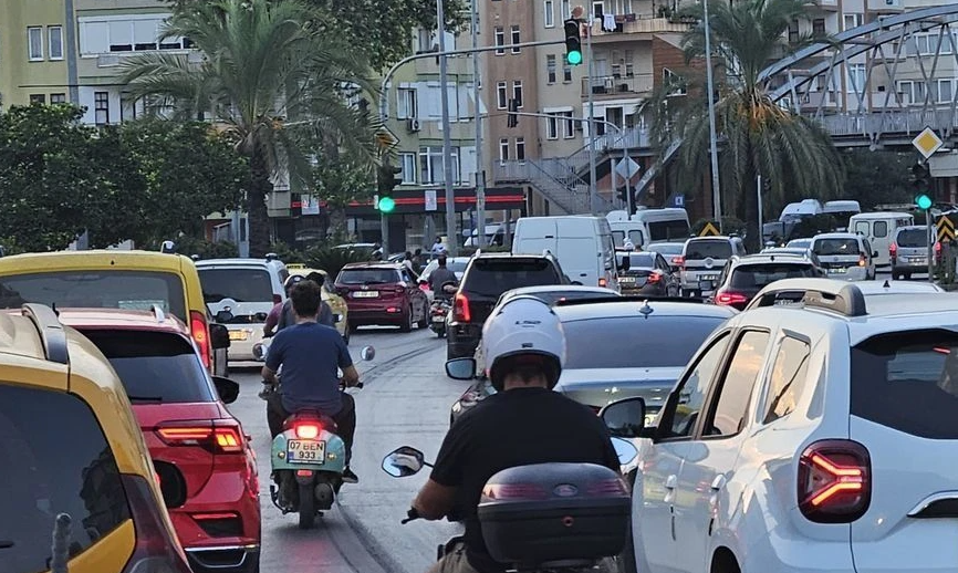 Alanya'da bir devir sona erdi! Yeni plaka sistemine geçildi