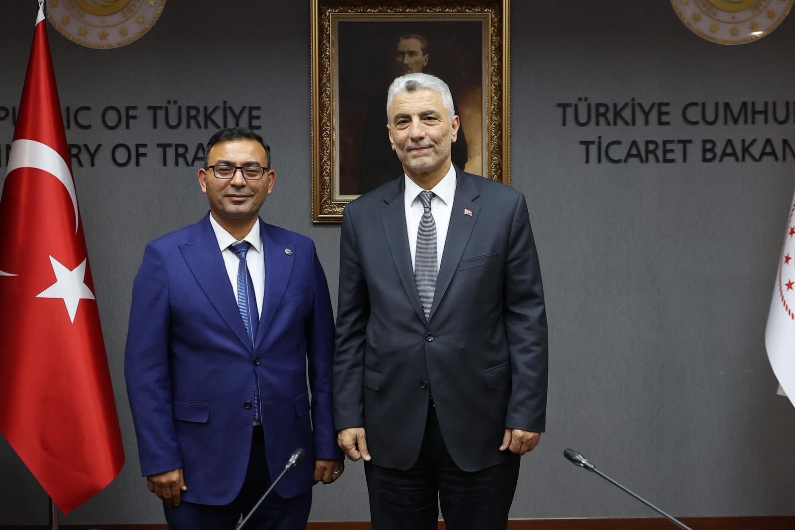 Alanya Ziraat Odası Başkanı Tahir Göktepe ve Ticaret Bakanı Ömer Bolat