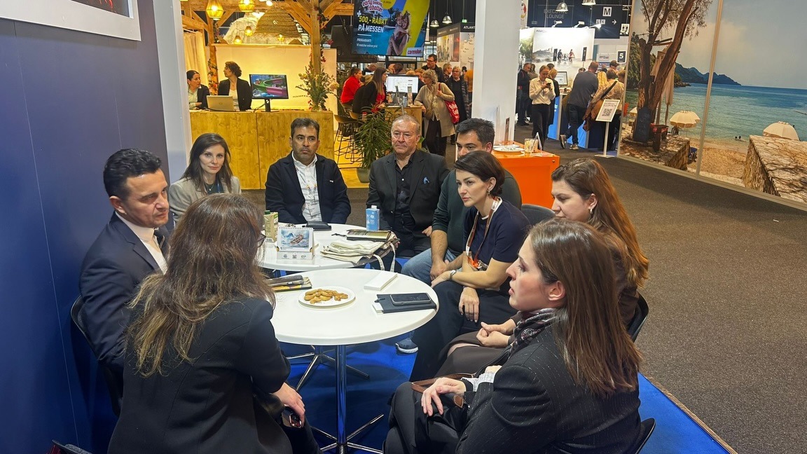 2Ab4B4Ff 3821 48Ac 99E2 4Ce249F6172F