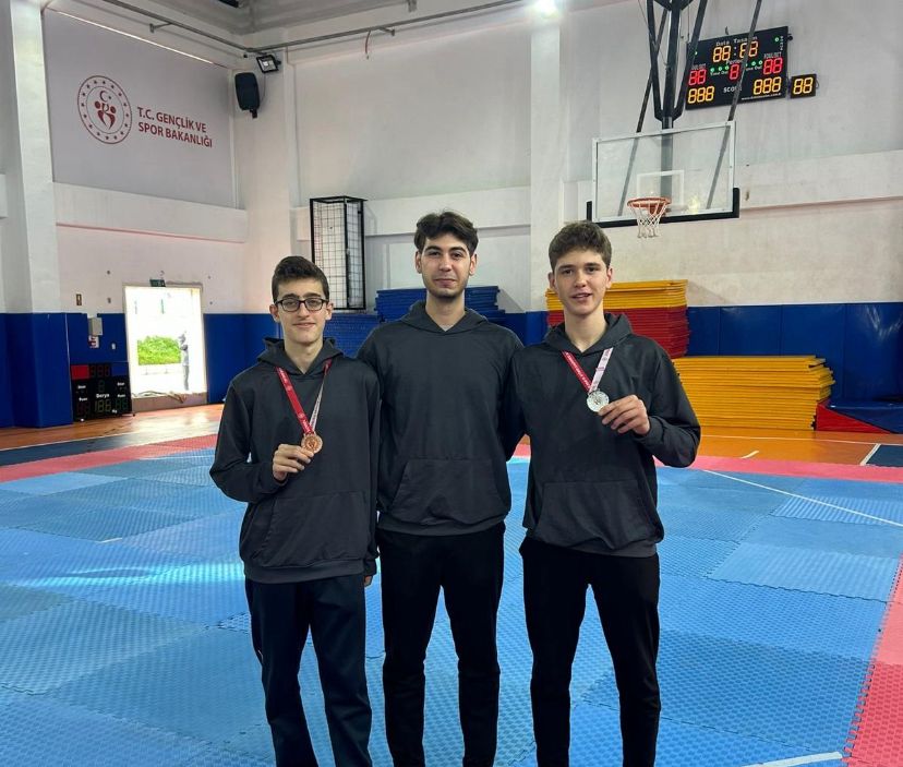 82048Edb 6E3E 44B8 A3F4 Ae579D12F49C