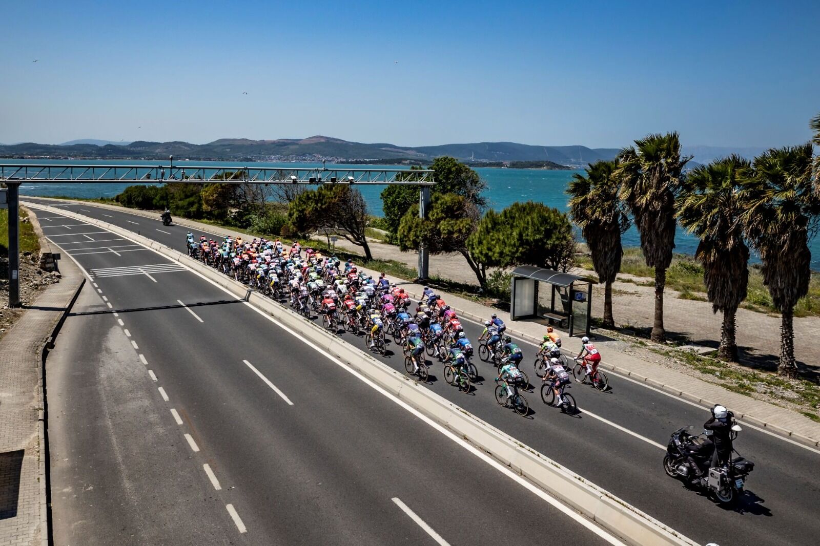 Ef3Adf28 3Fd9 4Ab5 8E38 E68B62Ebc362