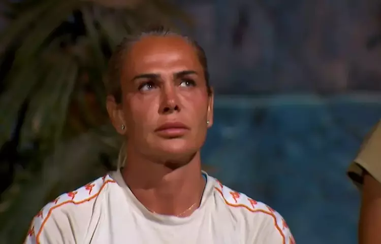 69B25Fe92E3E9A61F64Fe3F7