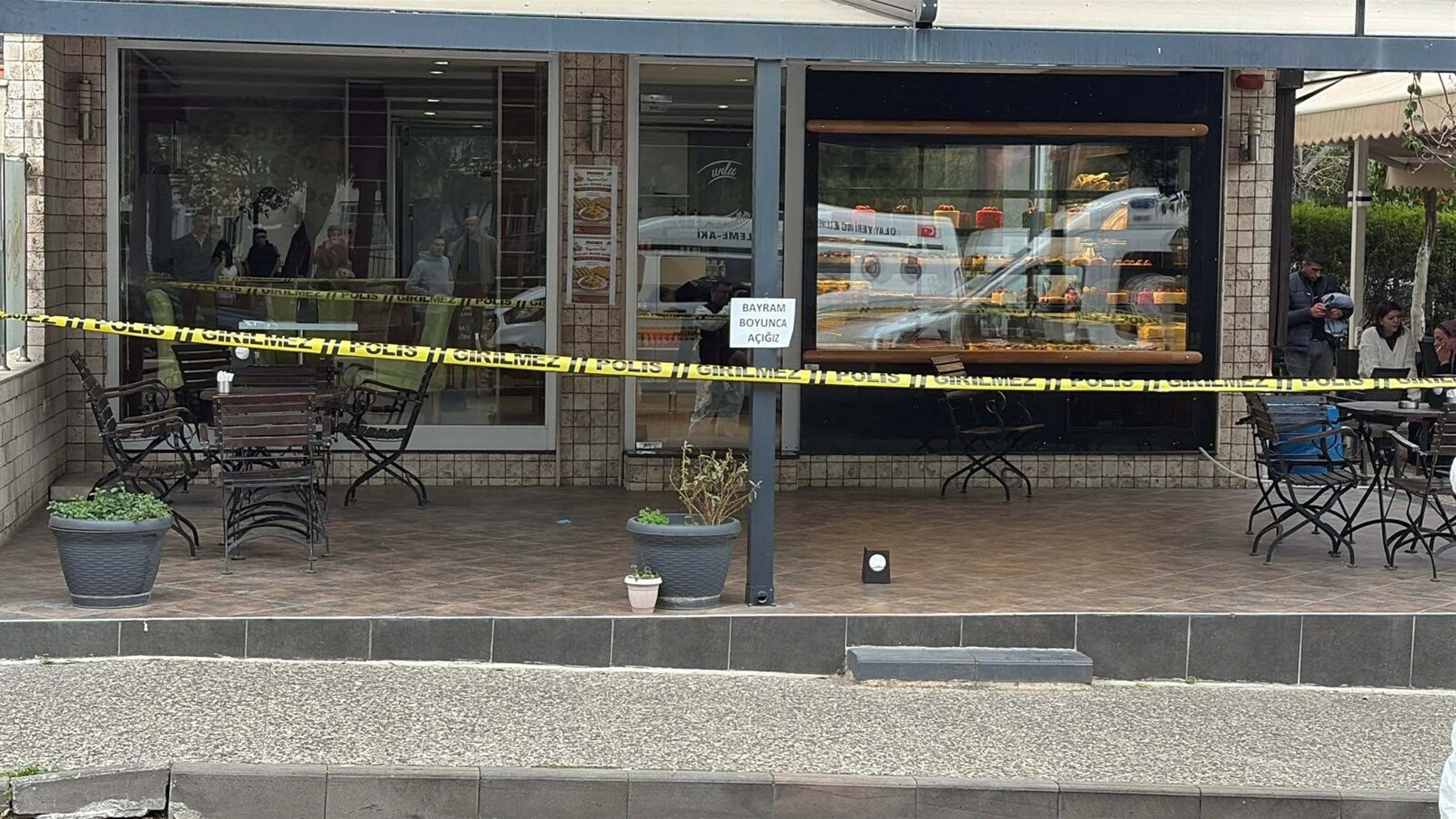 İş yerine silahlı saldırı: 2 kardeş can verdi