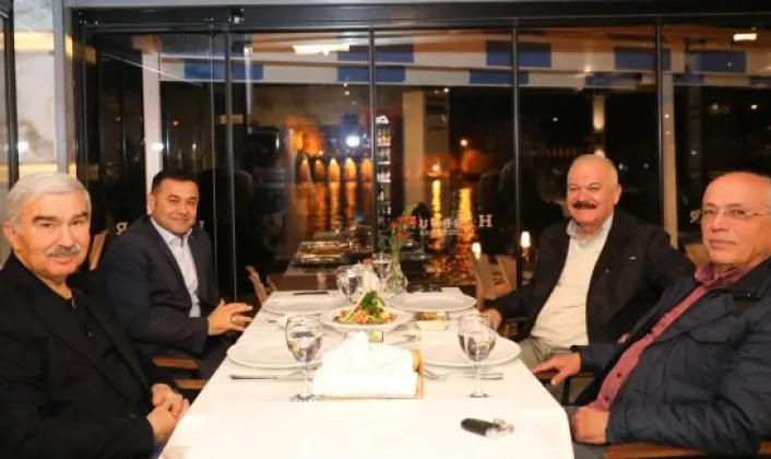 Alanya Nin Son 4 Belediye Baskani Yemekte Bulustu H47863 54A21 706X420