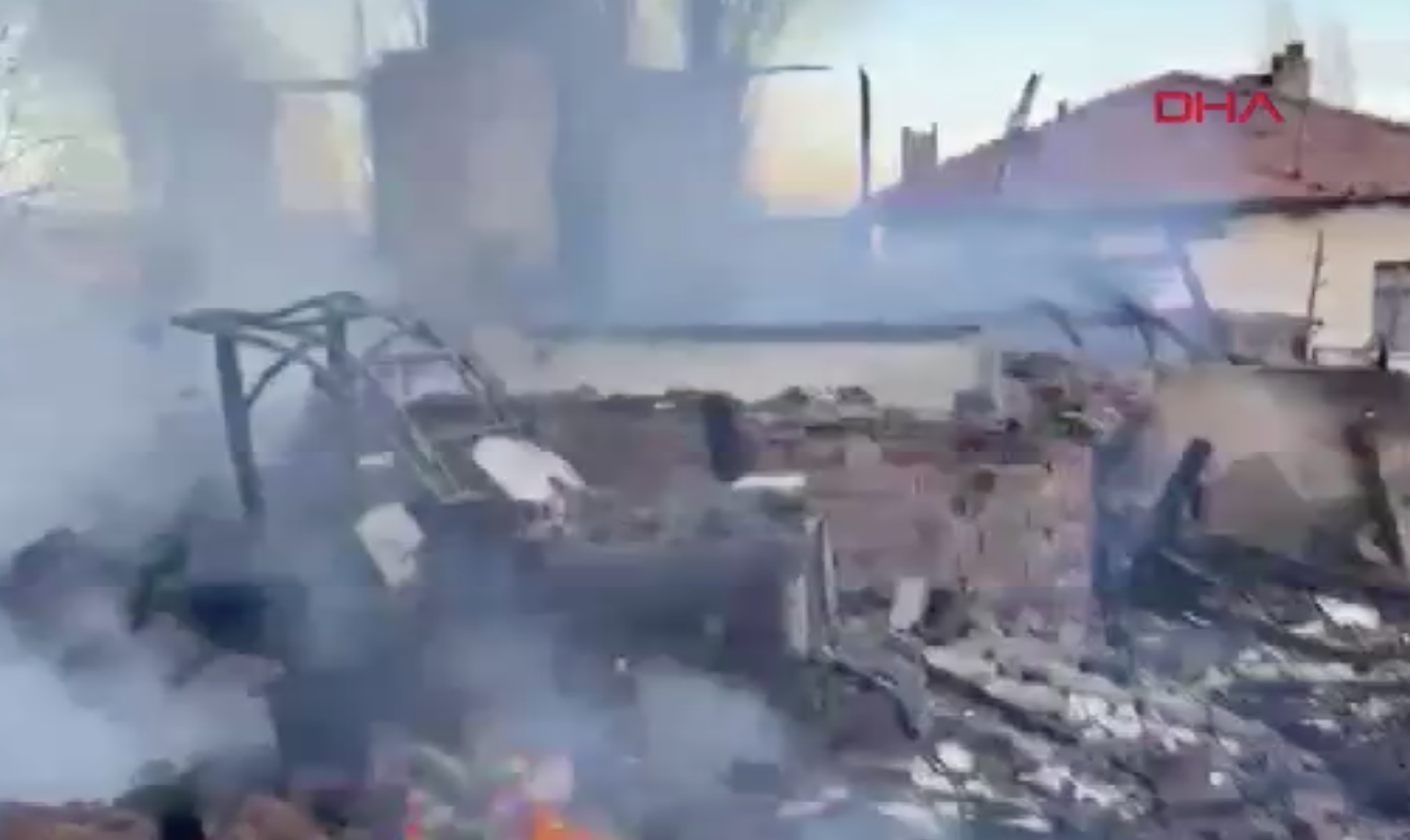 F*cianın eşiğinden dönüldü: Takla atan otomobilde mucize