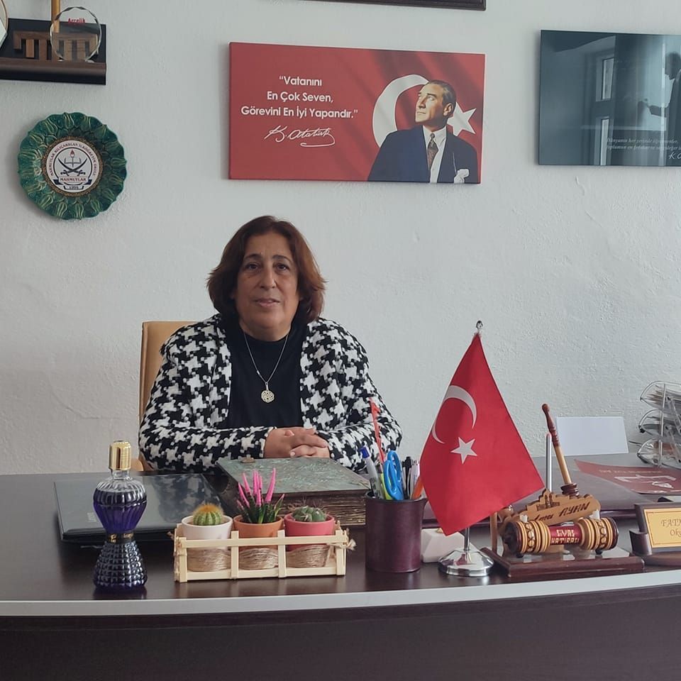 Kılıçarslan İlkokulu Müdür Fatma Ayan