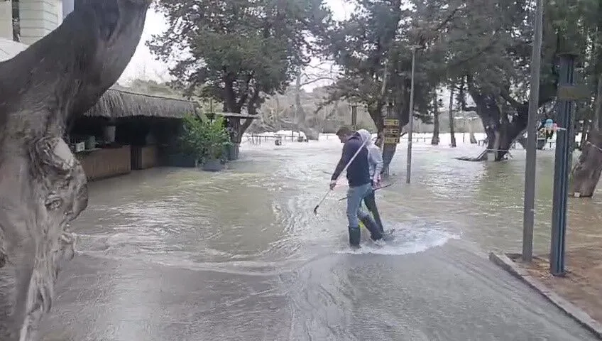 Manavgatta Saganak Sonrasi Kritik Karar Verildi