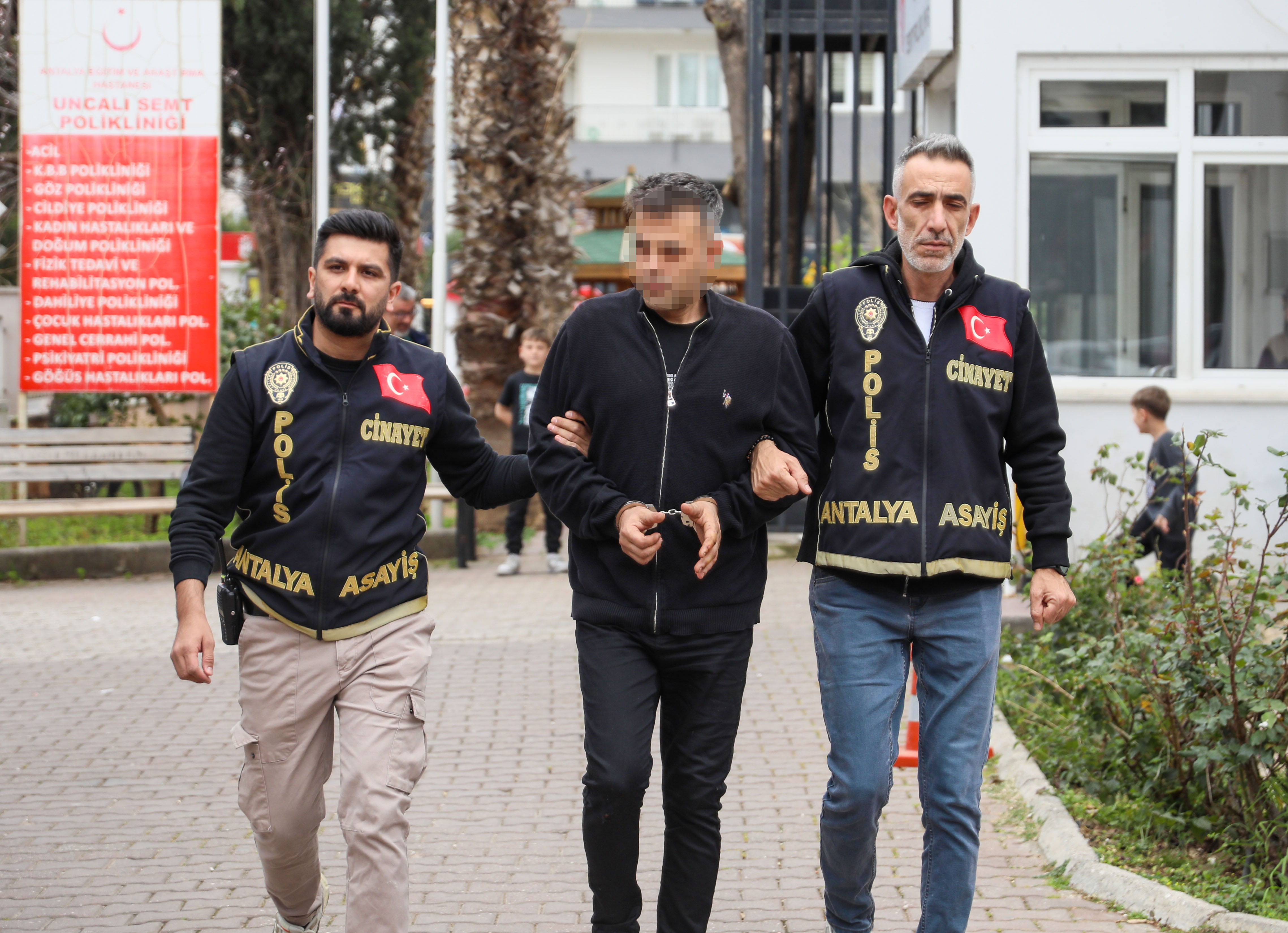 Antalya’da park yeri tartışması c*nayetle bitti