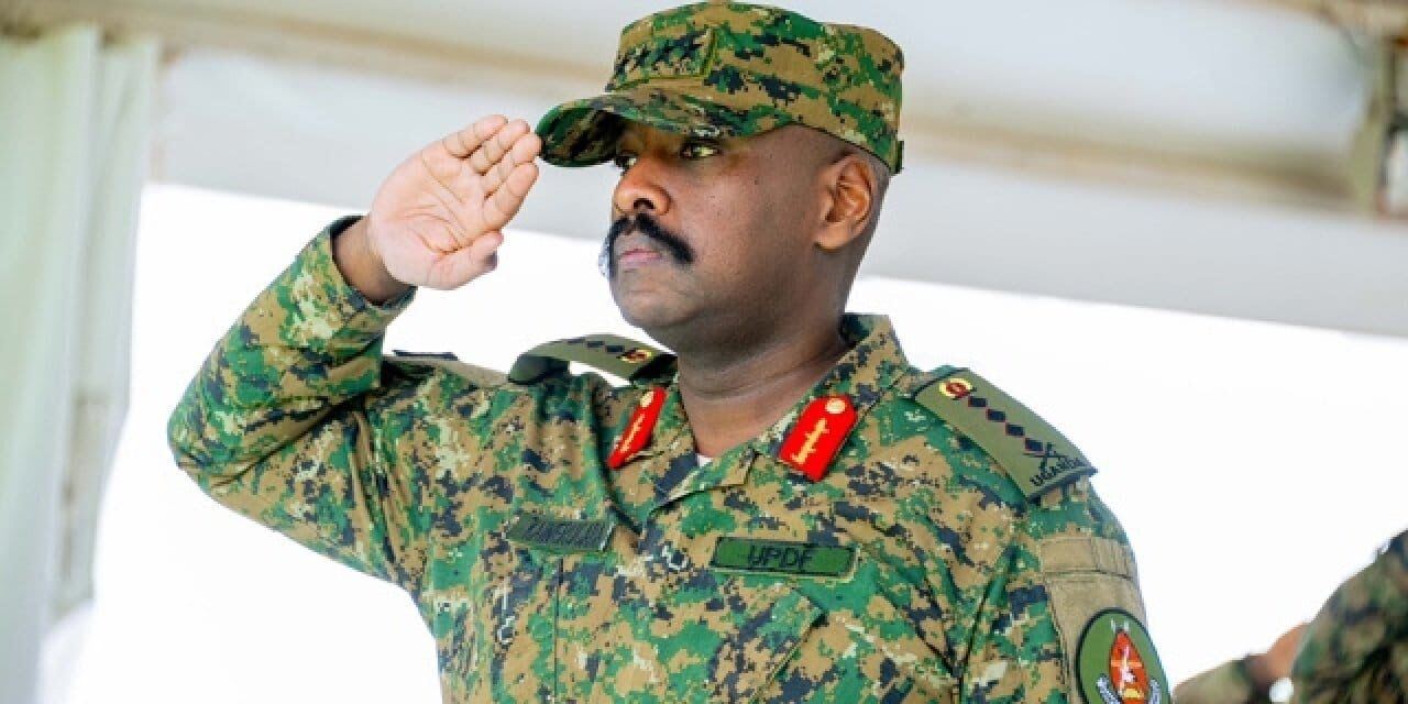 Eyvah! Ne yapacağız biz şimdi? Küçük enişte Türkiye'yi tehdit etti