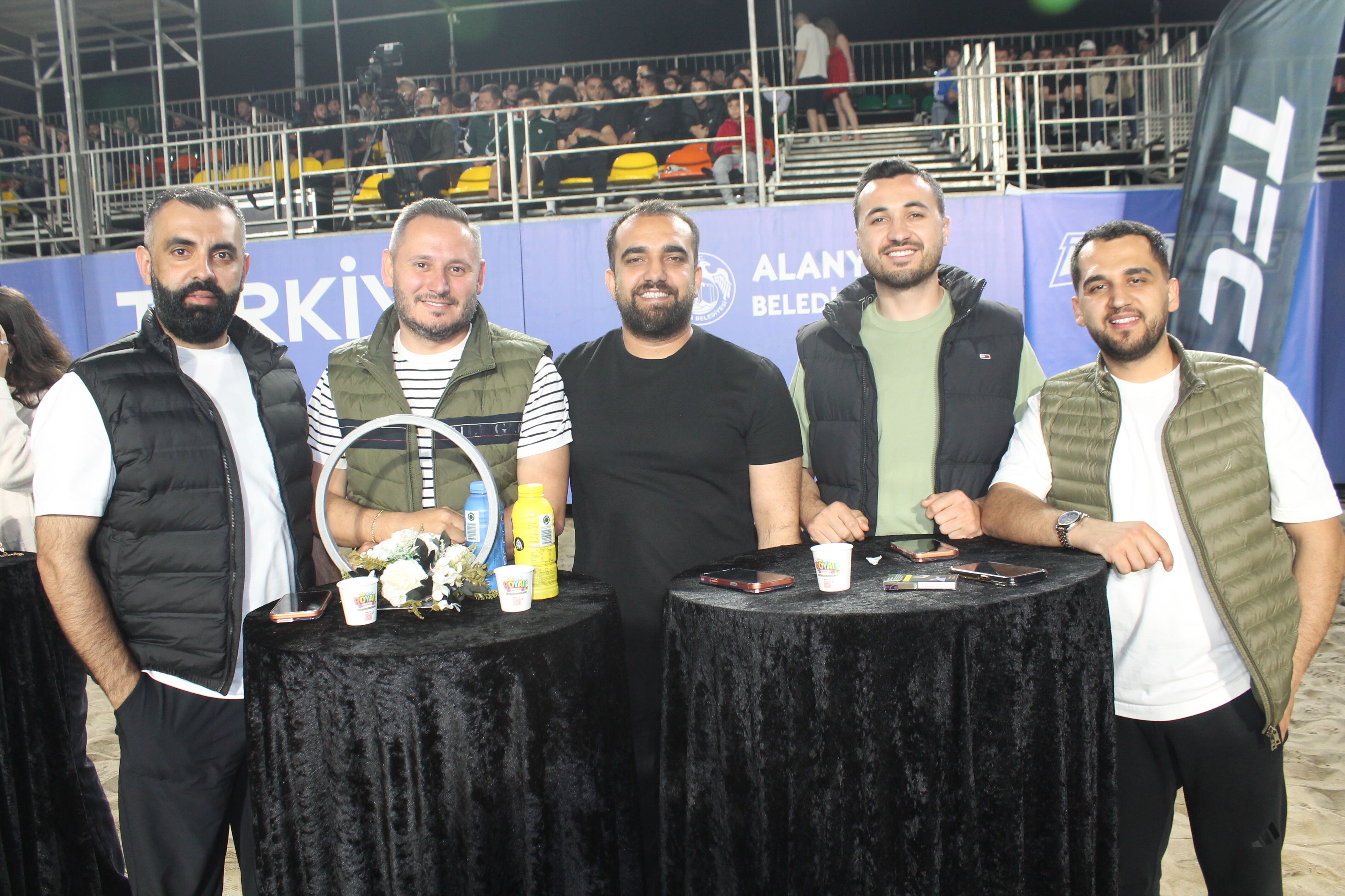 Burak Mesele Ve Dostları