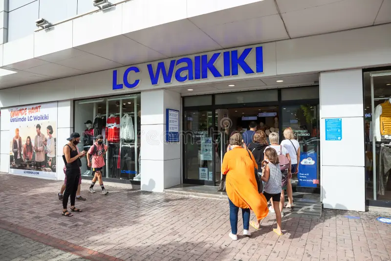 Alanya Belediyesi'nden LC Waikiki'ye tutanak