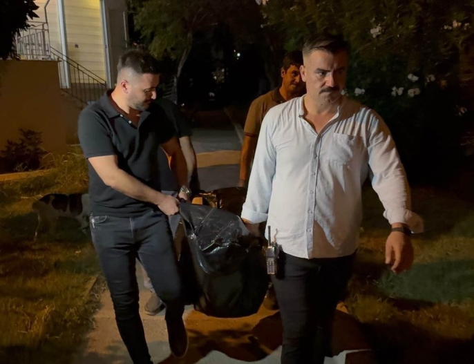 Antalya Da Dehset Gel Cocuklari Verecegiz Diyerek Eski Esini Oldurdu 2 1777980944
