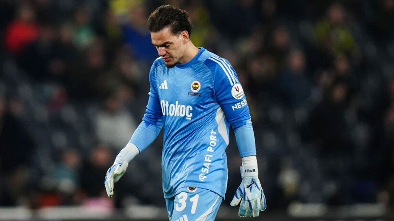 Fenerbahçe Ederson'un yerine Lucas Chevalier'i istiyor