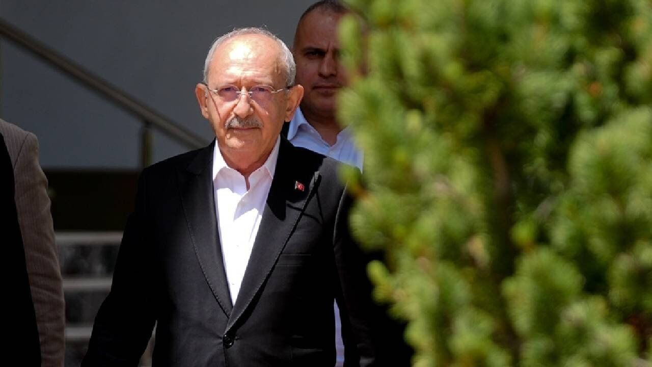 CHP'de Kılıçdaroğlu dönemi: Özel ve İmamoğlu iddiası