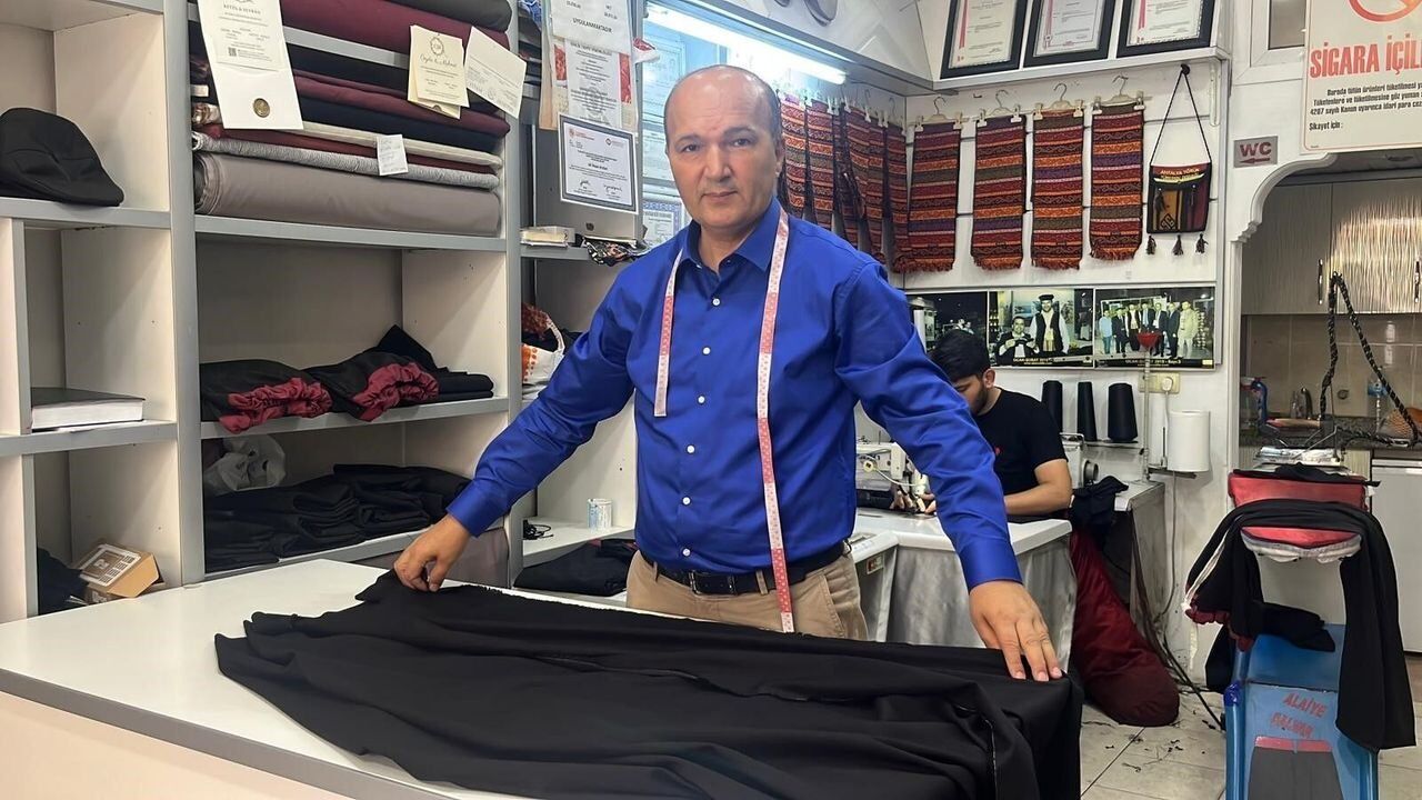 Geleneksel Alanya şalvarı tam takım 8 bin liradan satılıyor
