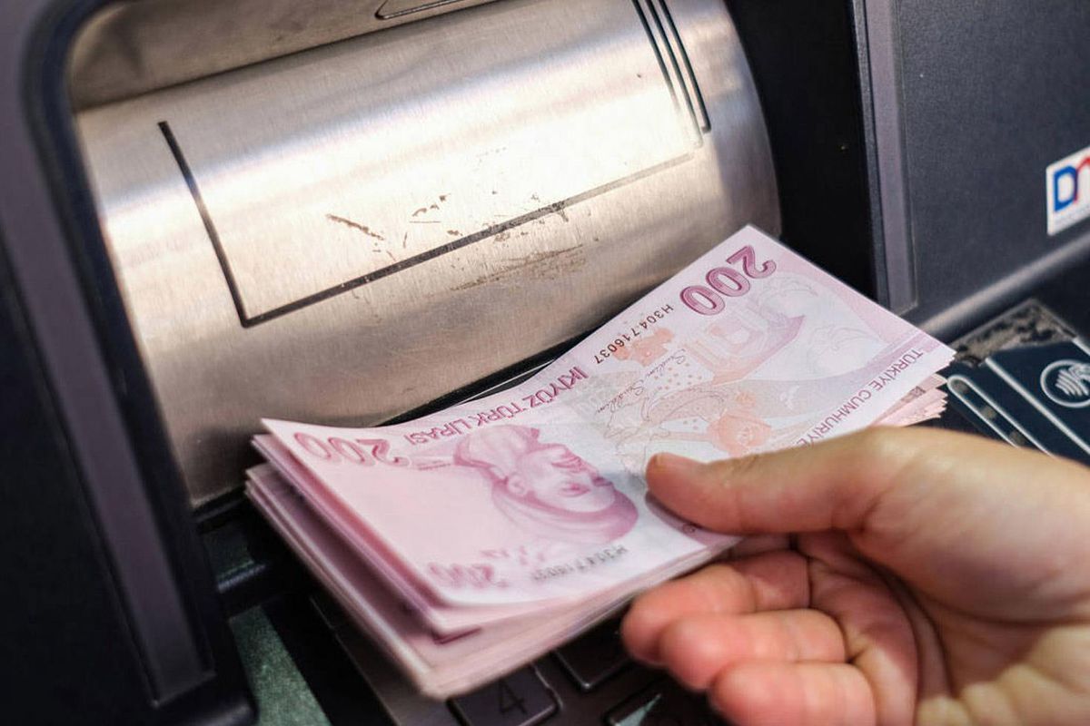 Emeklilere bu ay iki ödeme birden yatırılacak: İşte tarihler
