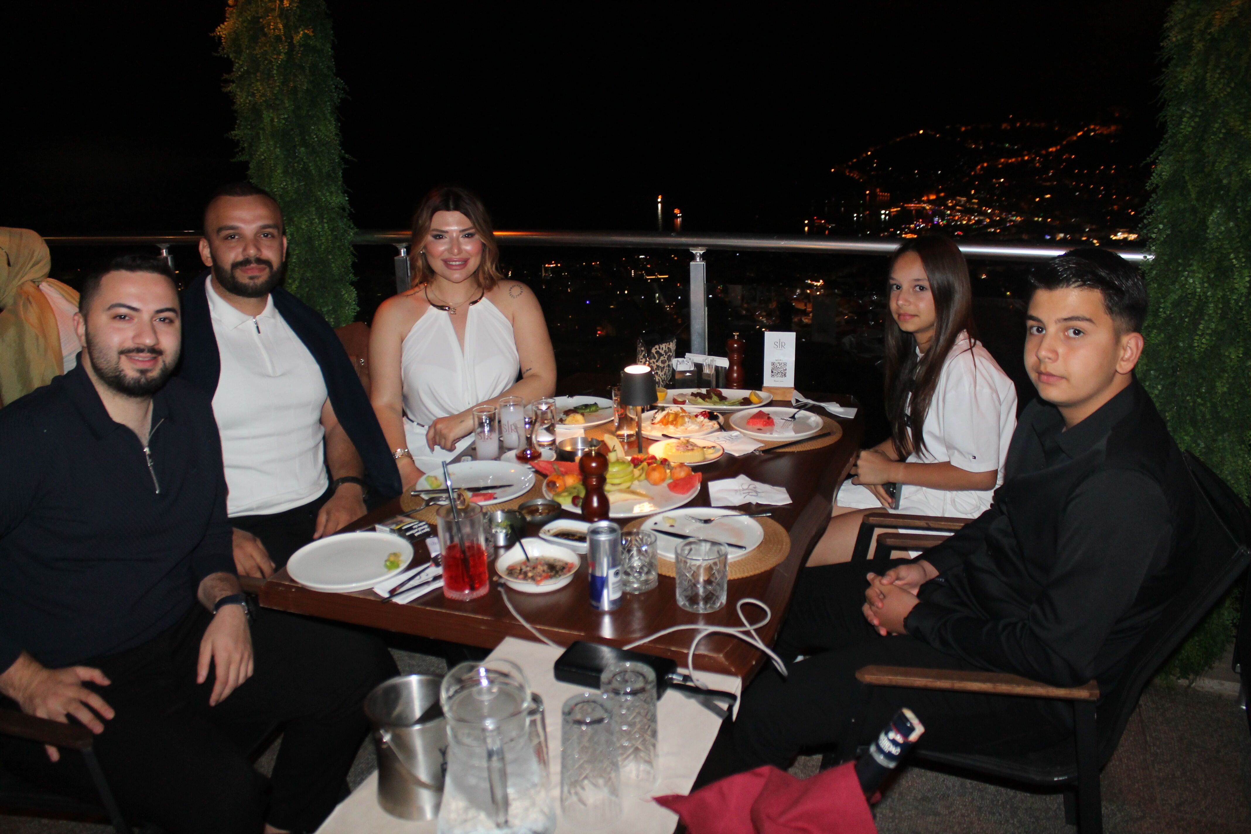 Alanya manzarasının lezzet durağı: Sır Restaurant