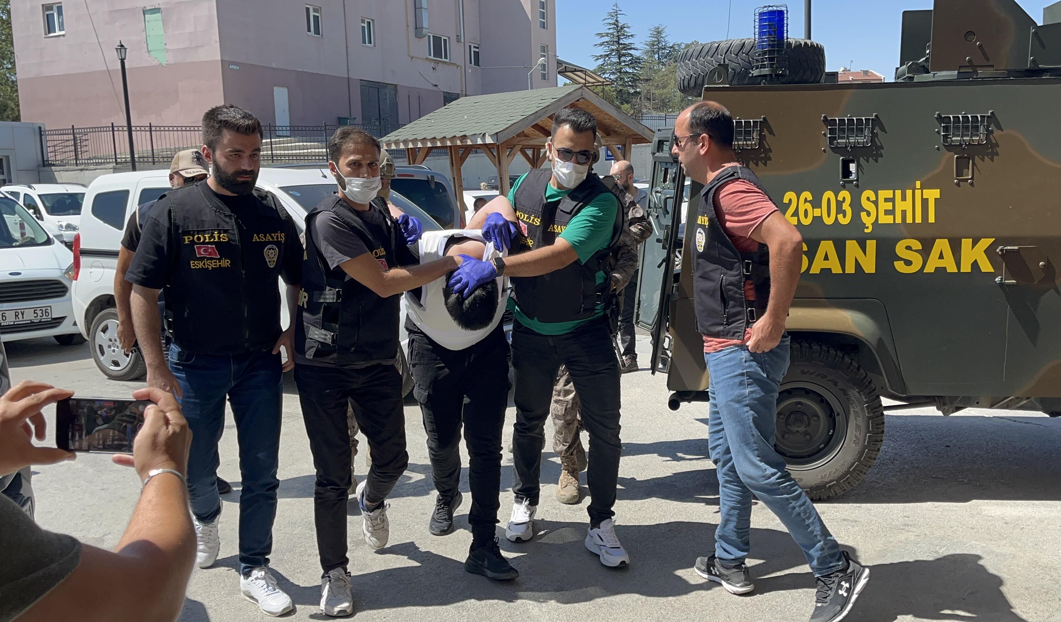 Canlı yayınla saldırmıştı! 75 yıl hapis alan sanık hayatını kaybetti