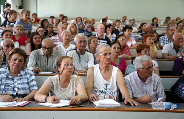 Alanya'da 60 yaş üstüne öğrenci olma fırsatı