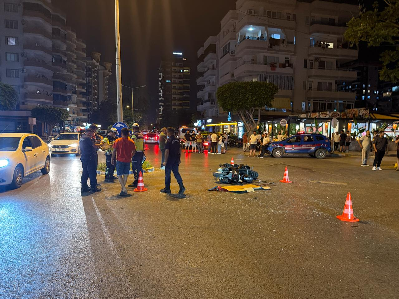 Alanya Mahmutlar trafik kazası olay yeri