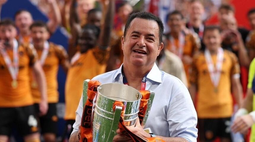 Acun Ilıcalı Hull City