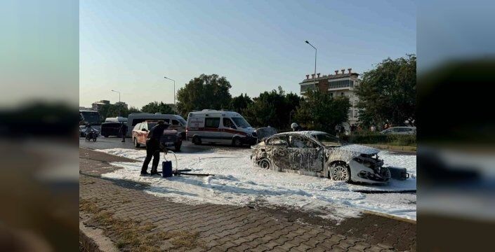 Serik araç yangını