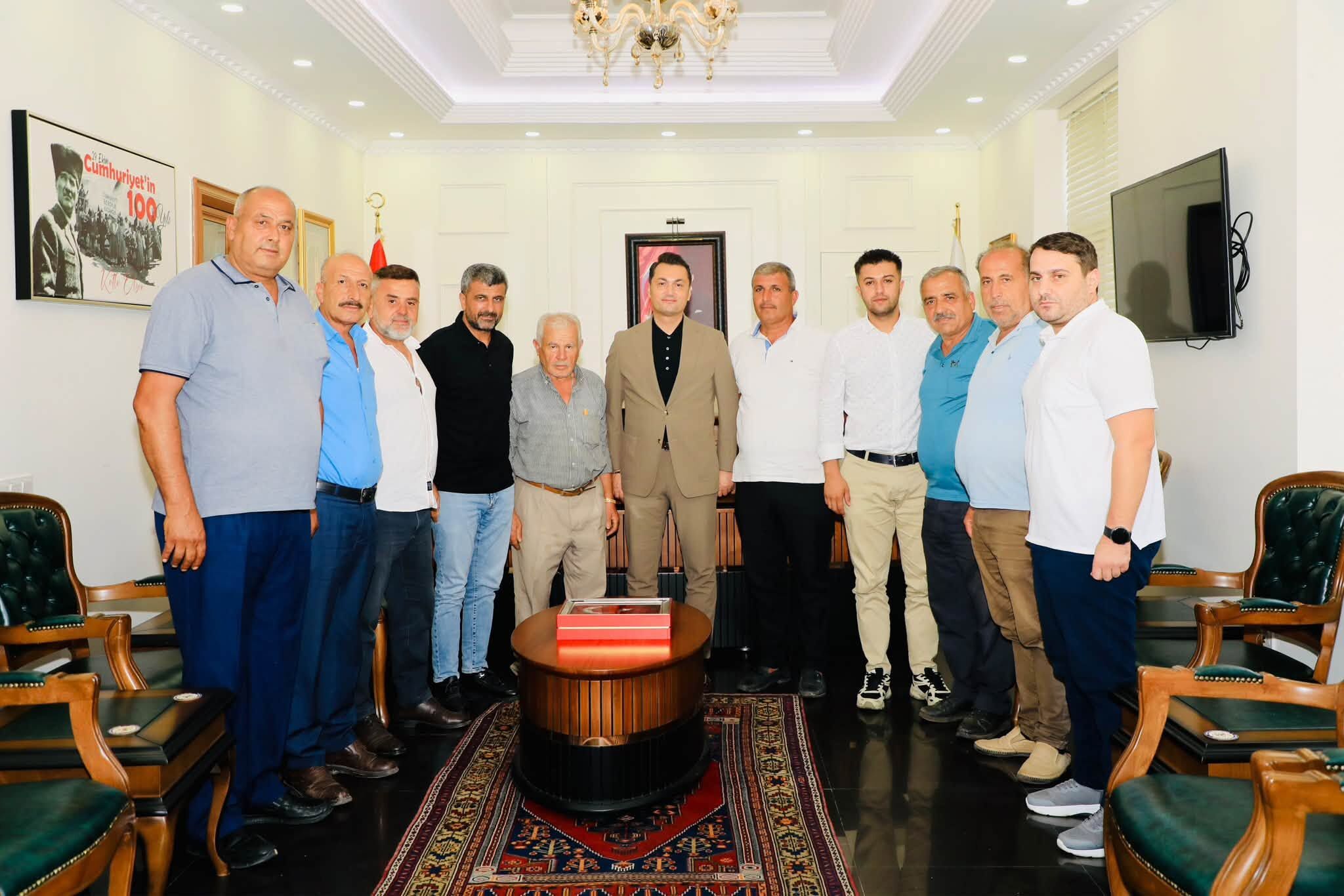 Alanya’nın batı mahallelerinden Kaymakam Öztürk’e talep dosyası