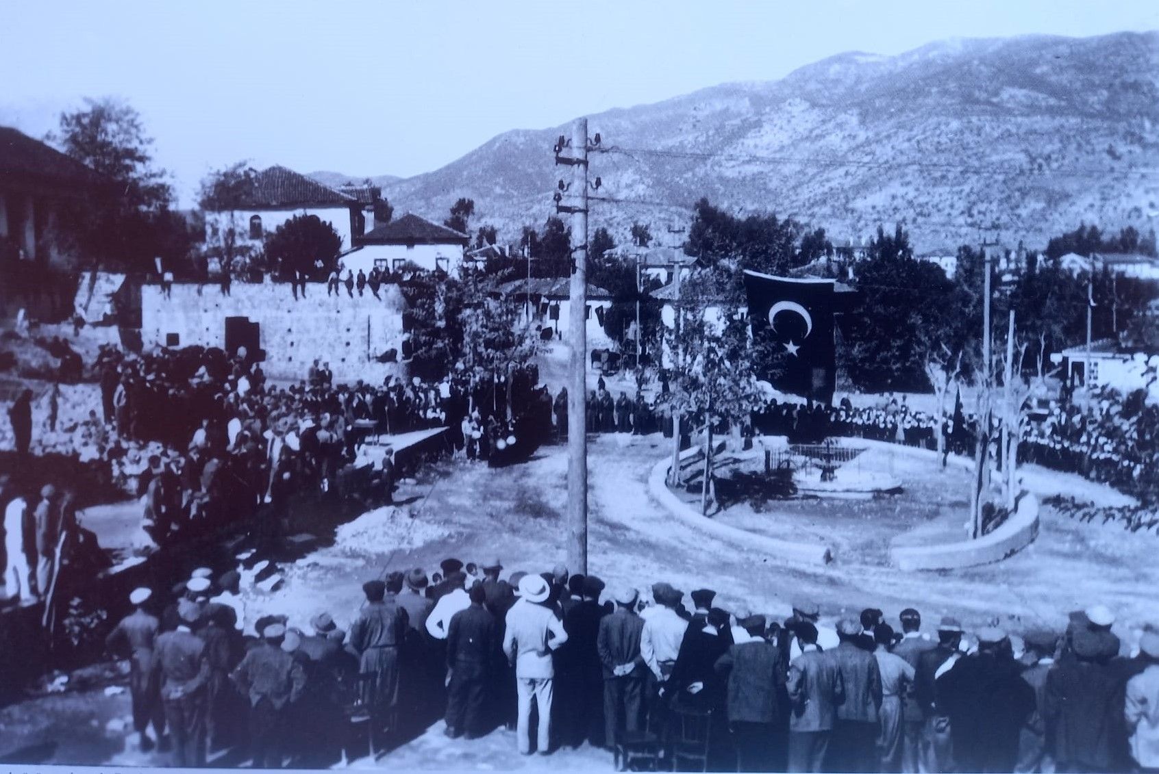 3-159