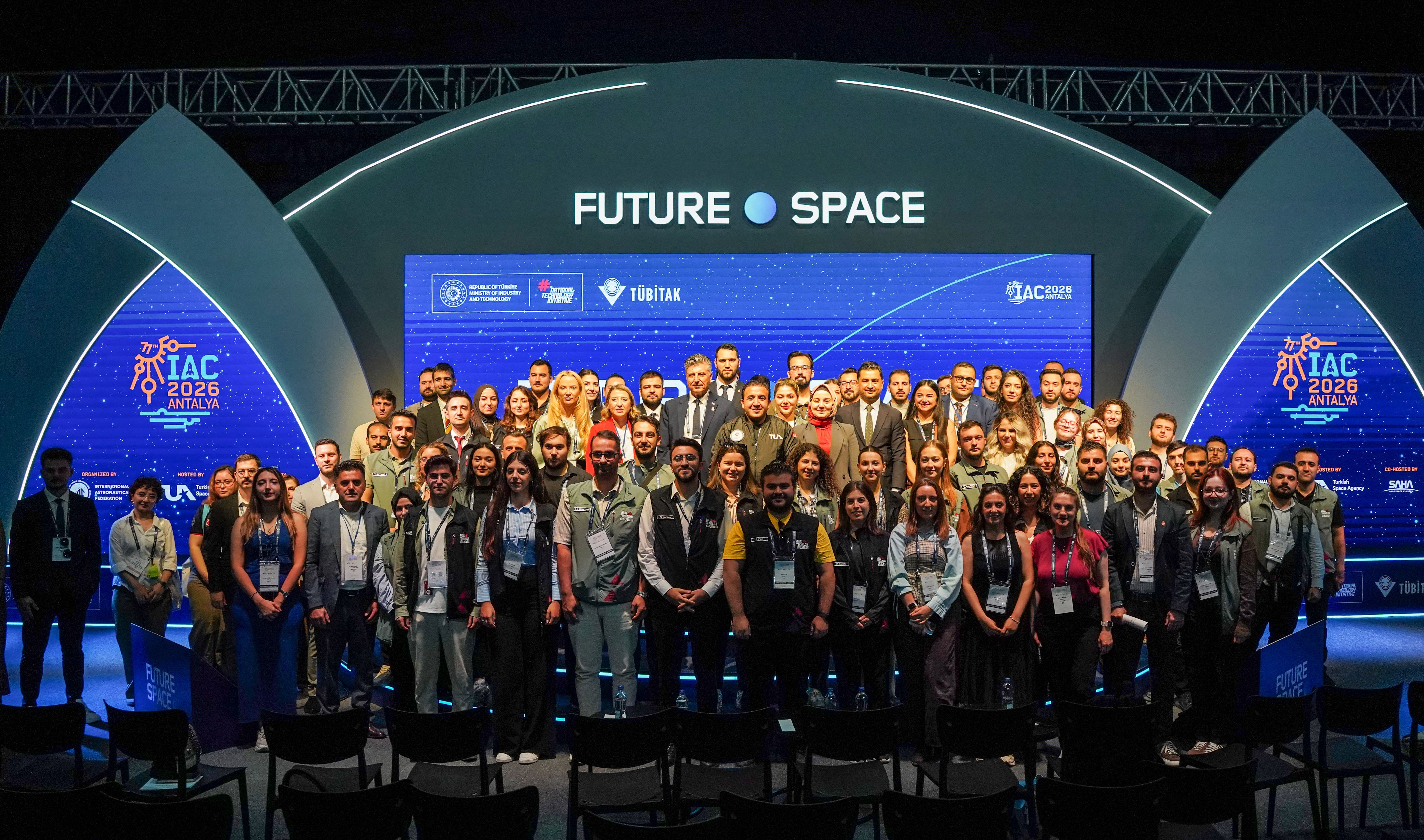 Antalya’da uzayın geleceğine kapı açıldı: “Future Space” ilk kez ziyaretçilerle buluştu