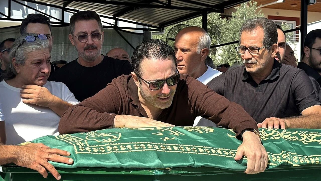 Atilla Taş'ın Kızı Son Yolculuğuna Uğurlandı! Acılı Baba Gözyaşlarına Boğuldu