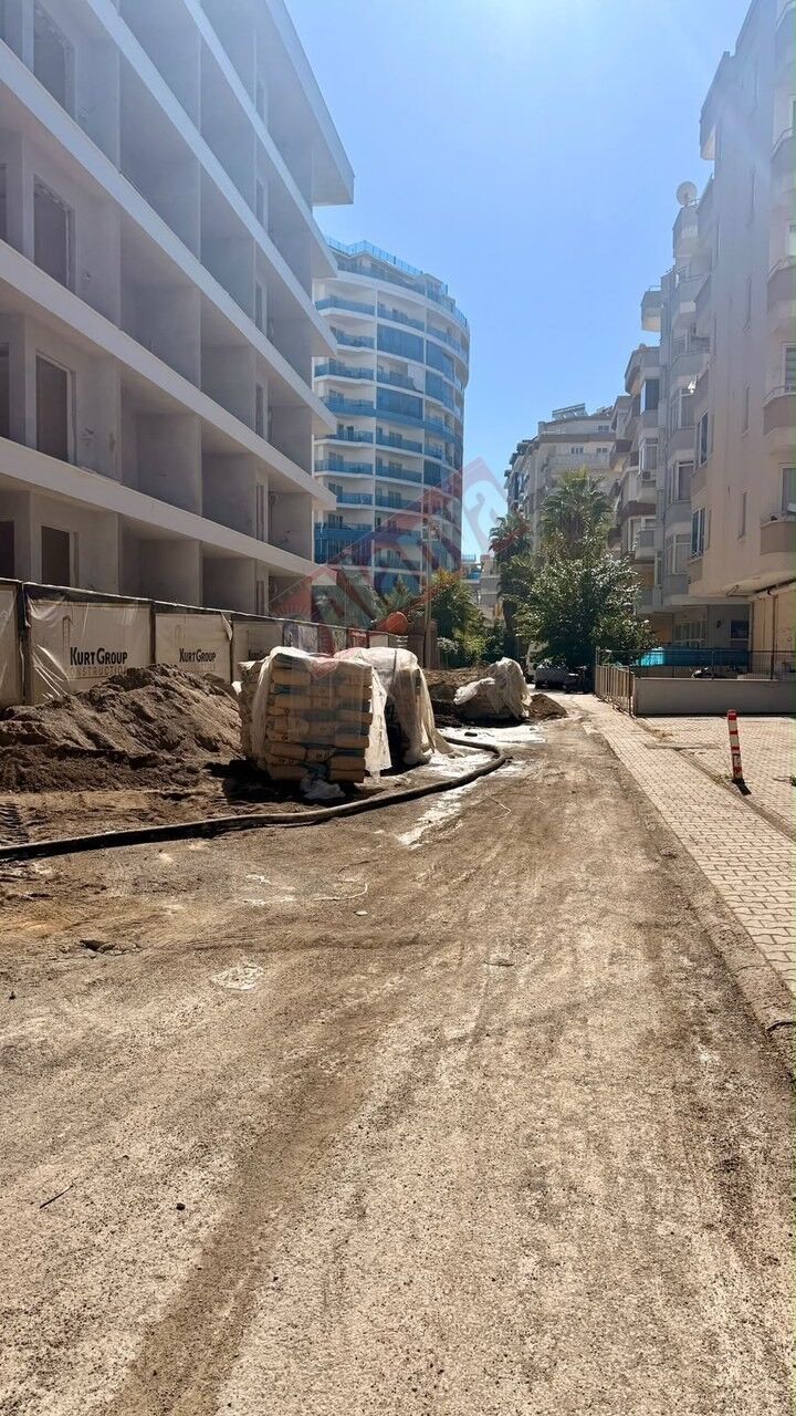 Mahmutlar Hatıpler'de inşaat alanı ve yol