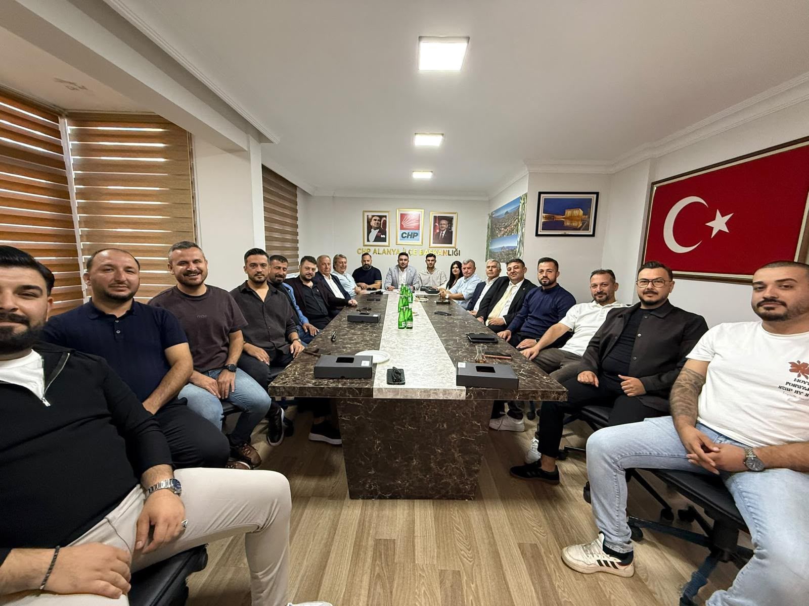 CHP Alanya’da kıdemli yöneticilerden destek